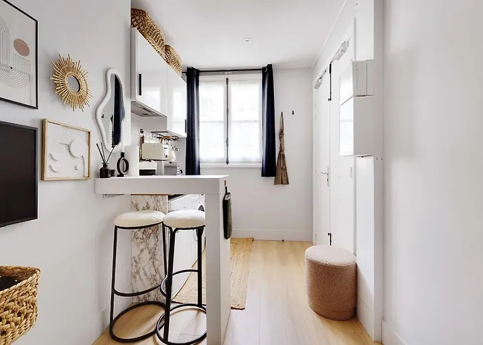 Pleasant - 2p - Near Tuileries Louvre